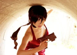 Bộ ảnh cosplay nàng Ada Wong cực giống trong game