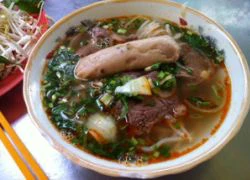 Bún bò: Món ăn kỳ lạ nhất thế giới