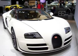 Cặp Bugatti Veyron mui trần tuyệt đẹp tại Dubai Motor Show