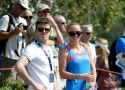 Carrick vui vẻ tán chuyện với Wozniacki