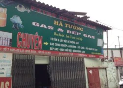 Đập mái nhà đưa bình gas ra ngoài trong đám cháy lớn