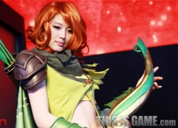 DotA 2 tung hàng loạt mẫu cosplay độc đáo tại G-Star 2013