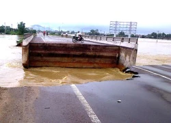 Hai ngày nữa mới nối lại giao thông Bắc-Nam trên quốc lộ 1A