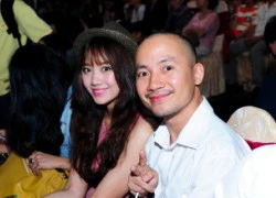 Hari và Tiến Đạt tình tứ đi xem liveshow Phương Thanh