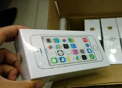 iPhone 5S chính hãng đắt khách, 5C ế ẩm