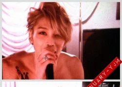 Jaejoong khoe cơ thể "hầm hố" trước mặt 60.000 fan Nhật