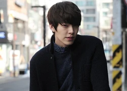 Kim Woo Bin "xấu hổ khi xem lại diễn xuất của mình"