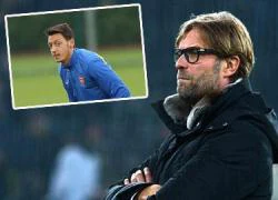 Klopp ngẩn ngơ xem các cầu thủ Arsenal tập luyện