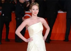 Lee Da Hae xinh như công chúa - Jennifer Lawrence lấp ló ngực đầy