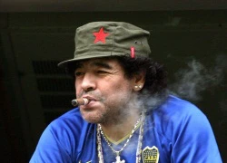 Maradona viết sách