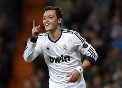 Mesut Ozil &#8211; con nghiện tình dục số một