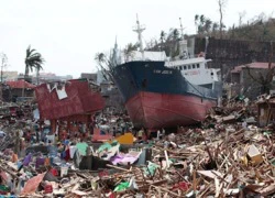 Miền trung Philippines trước và sau siêu bão Haiyan