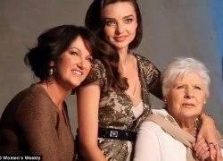 Miranda Kerr được bà ngoại dạy cách mặc... đồ lót đẹp