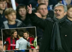 Mourinho suýt bị ăn đòn trong đường hầm