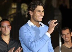 Nadal chơi khăm khiến Murray ngượng chín mặt với người đẹp