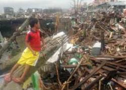 Người Việt từ vùng thảm họa Tacloban gọi điện cầu cứu