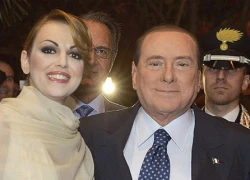 Ông Berlusconi bí mật cưới vợ