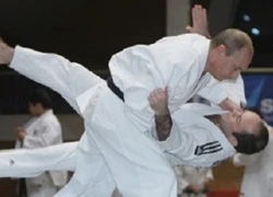 Putin được phong cửu đẳng Taekwondo