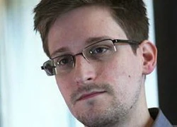 Snowden dụ dỗ đồng nghiệp tiết lộ mật khẩu