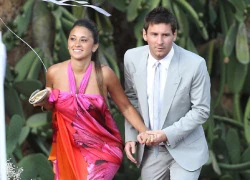 Song thân phản đối Messi lấy Antonella Roccuzzo