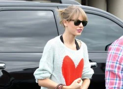 Taylor Swift vẫn đáng yêu dù ăn mặc giản dị