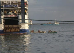 Tháo chạy khỏi địa ngục Tacloban, người Việt khất thực để về nước