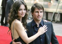 Tom Cruise tỏ ra lạnh lùng với Katie Holmes