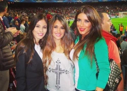 WAGs Barca rạng rỡ tại Nou Camp