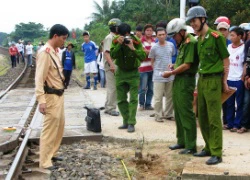 Băng qua đường sắt, nam thanh niên chết thảm