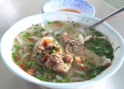 Bánh canh Long Hương nổi tiếng Vũng Tàu