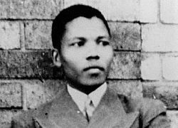 Con đường trở thành huyền thoại của Nelson Mandela