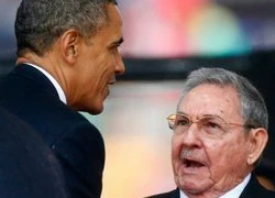 Cú bắt tay lịch sử của Tổng thống Obama và Chủ tịch Raul Castro