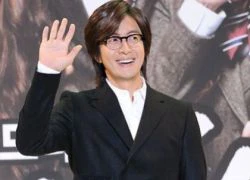 Cư dân mạng "lùng sục" danh tính bạn gái của Bae Yong Joon