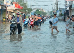 Hãi hùng cuộc sống của dân trong biển nước