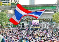 Hàng trăm ngàn người biểu tình ở Bangkok, Phnom Penh