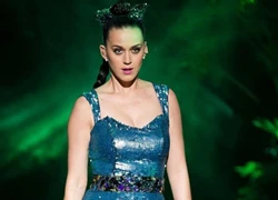 Katy Perry bị bóc mẽ hát nhép