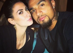 Kevin Boateng âu yếm bà bầu siêu mẫu