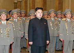 Kim Jong-un viếng cha