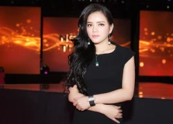 Lý Nhã Kỳ kiệm lời khi đấu giá Fashion Star