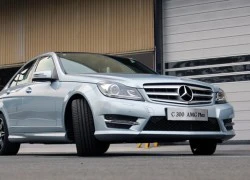 Ngắm Mercedes C300 AMG màu độc giá 1,68 tỷ đồng