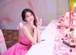 Ngọc Trinh ra mắt thương hiệu mỹ phẩm B.Queen