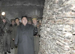 Ông Kim Jong-un liên tục thị sát quân đội sau vụ xử tử chú