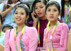 Thiếu nữ Myanmar hâm nóng SEA Games 27