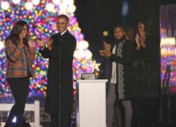 Tổng thống Mỹ Obama thắp sáng cây thông Noel quốc gia