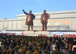 Triều Tiên tưởng niệm ông Kim Jong-il trong lo ngại