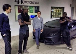 Balotelli ghé cửa hàng của Muntari xem siêu xe