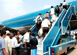 Bộ GTVT 'thổi còi' việc bán vé của Vietnam Airlines