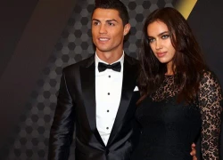 Bồ Ronaldo khoe chân, bạn gái Messi lấp ló ngực đầy