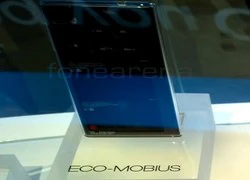 Cận cảnh ZTE ECO-MOBIUS, mẫu điện thoại "xếp hình" đầu tiên