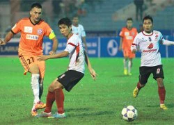 Cầu thủ Long An 'lùn nhất V-League'